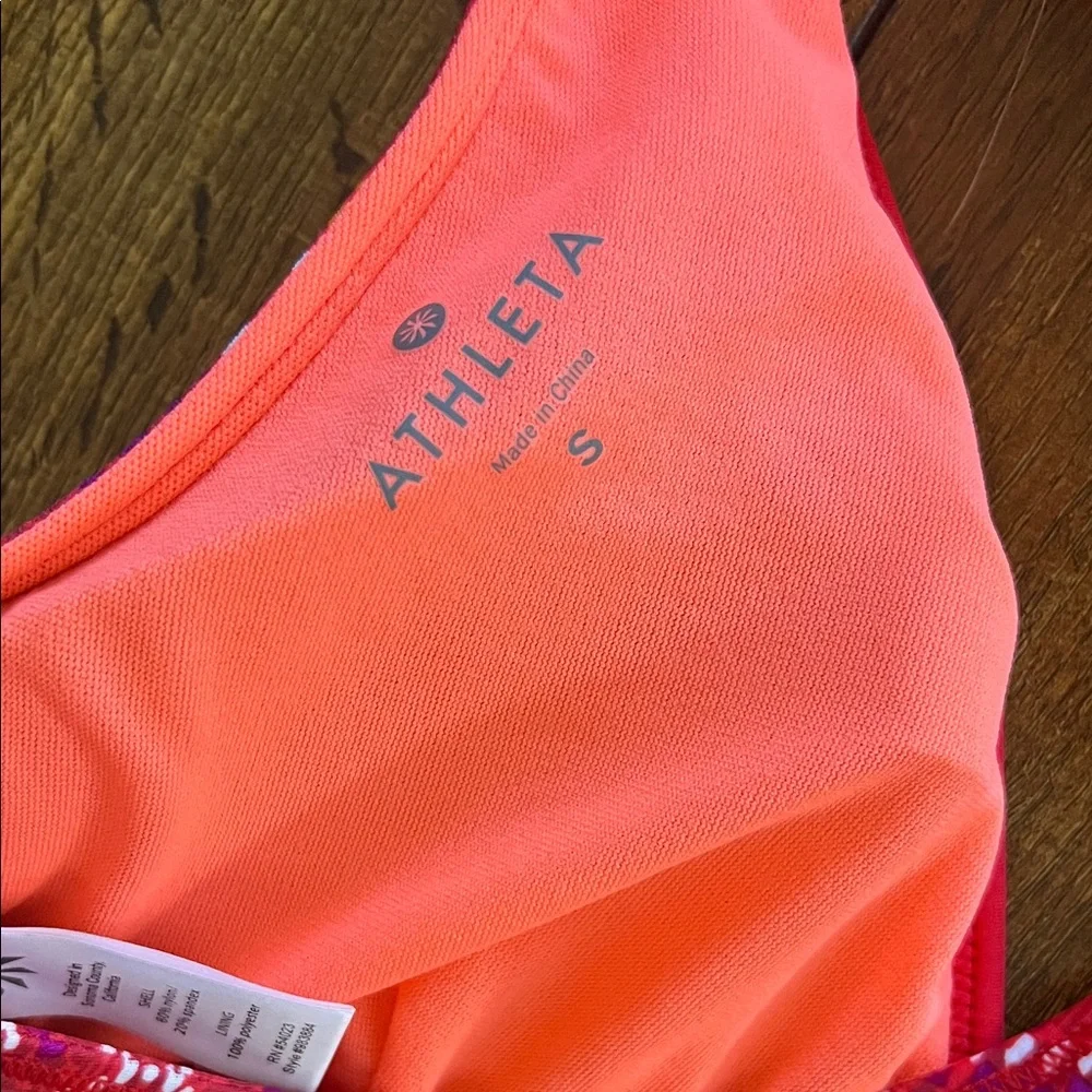 Athleta Swim Top - Picture 3 of 4